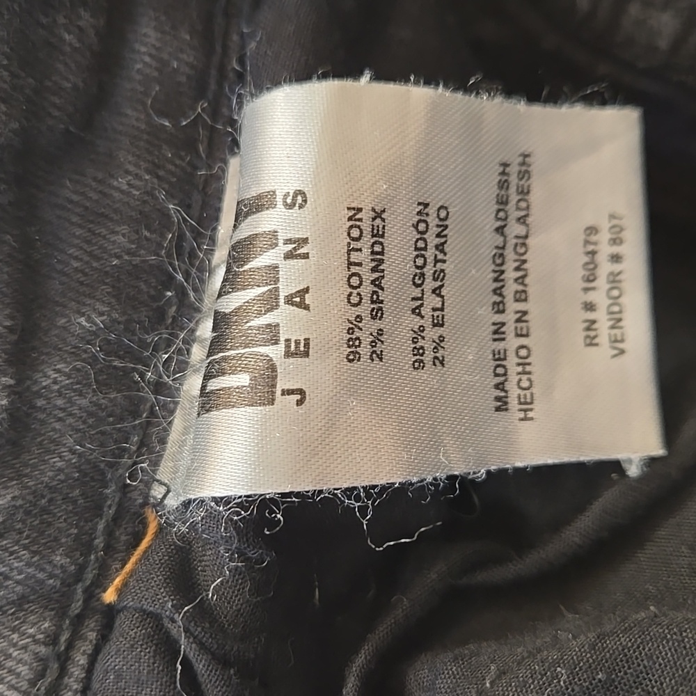 Men's DKNY Jeans - Picture 14 of 15